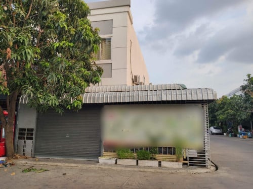 ផ្ទះកែងសល់រោងកៀន ផ្សារឈូកវ៉ា2 ផ្លូវ7 កែង ផ្លូវទៅផ្សារ