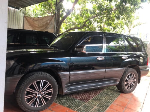 ឡានលក់ឆ្នាំ 2000 ថ្មីសំណុំហ្សីនអត់ធ្លាប់ប្រើហ្គាស់