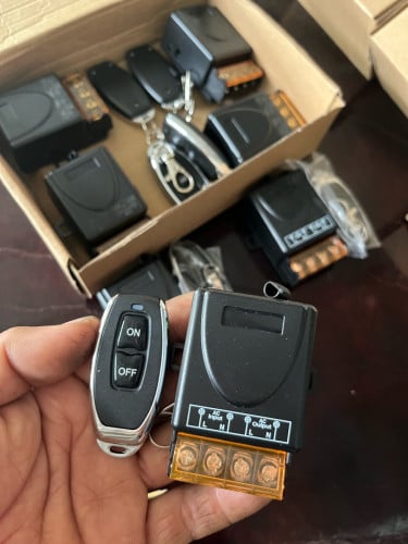 តេឡេបញ្ជា220V