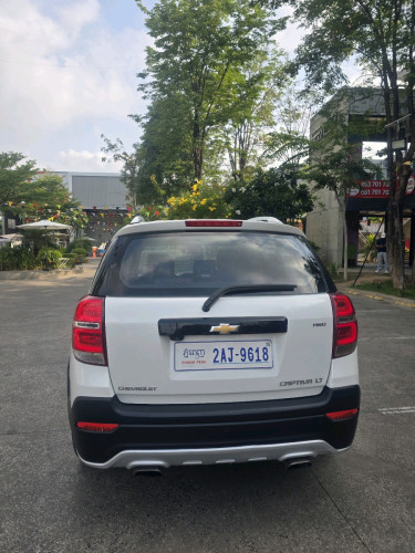 ឡាន​អាមេរិក (7 កៅអី 3ជួរ)