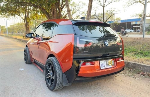 ឡានលក់ BMW i3 ឆ្នាំ2014 អគ្គិសនី+សាំង ឡាននៅថ្មី ជិះស្រួលណាស់