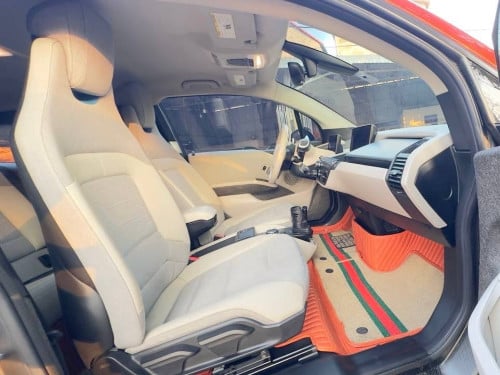 ឡានលក់ BMW i3 ឆ្នាំ2014 អគ្គិសនី+សាំង ឡាននៅថ្មី ជិះស្រួលណាស់