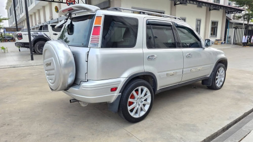 លក់ CRV ឆ្នាំ 99 ប៉ុងS