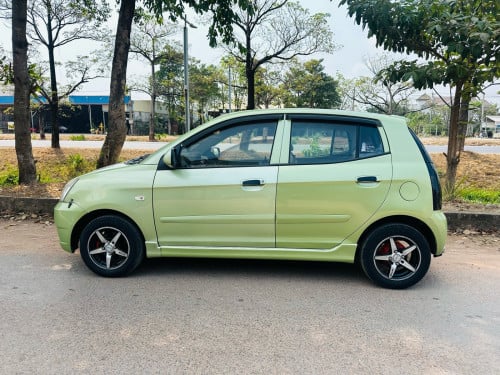 ឡានលក់ kia Morning ឆ្នាំ2004 slx ឆ្នាំ2004 ម៉ាញ៉ែតMV