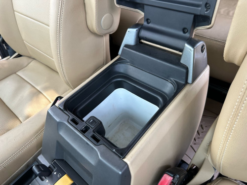 ឡានលក់ Land Rover Discovery ឆ្នាំ2005 V6 ម៉ាស៊ូត ឡាននៅសំណុំសុីនទាំងអស់