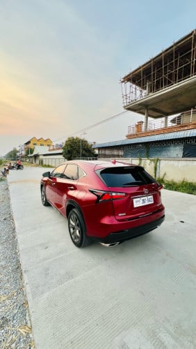 ចង់លក់ឡាន​Lexus​NX​200T Fsport  2015 pong 1