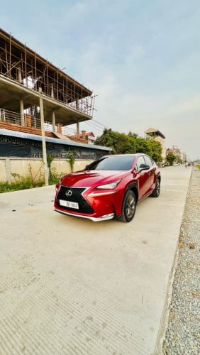 ចង់លក់ឡាន​Lexus​NX​200T Fsport  2015 pong 1