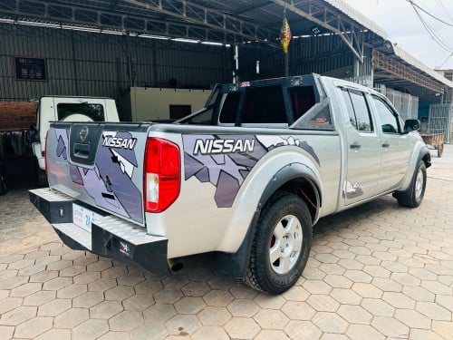 ឡានលក់ Nissan frontier ឆ្នាំ2007 ប៉ុង2 អូតូកាប់ពីតាស់ ទ្រុងវែង បំពាក់ហ្គាសហើយស្រាប់