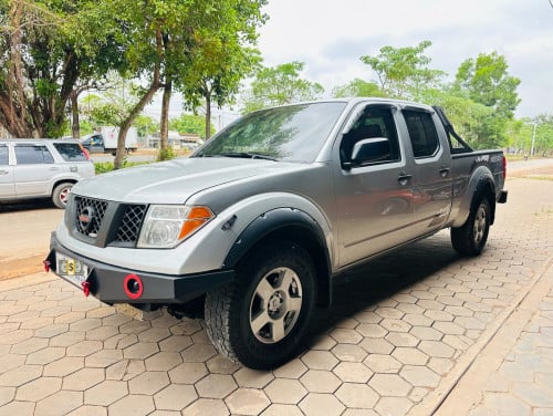 ឡានលក់ Nissan frontier ឆ្នាំ2007 ប៉ុង2 អូតូកាប់ពីតាស់ ទ្រុងវែង បំពាក់ហ្គាសហើយស្រាប់