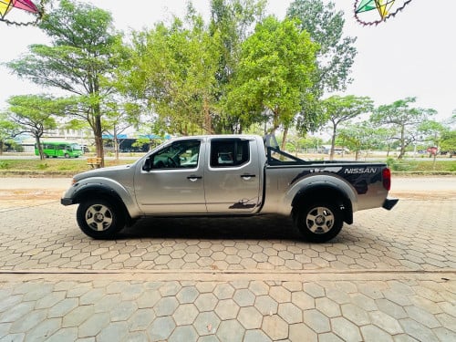 ឡានលក់ Nissan frontier ឆ្នាំ2007 ប៉ុង2 អូតូកាប់ពីតាស់ ទ្រុងវែង បំពាក់ហ្គាសហើយស្រាប់