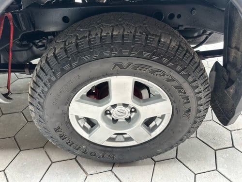 ឡានលក់ Nissan frontier ឆ្នាំ2007 ប៉ុង2 អូតូកាប់ពីតាស់ ទ្រុងវែង បំពាក់ហ្គាសហើយស្រាប់