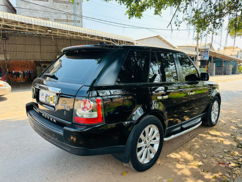 ឡានលក់ Rang Rover Sport ឆ្នាំ2005 V6 ម៉ាស៊ូត តម្លើងបូមធម្មតាហើយស្រាប់