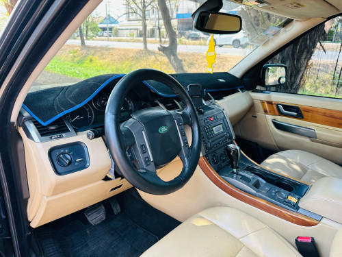 ឡានលក់ Rang Rover Sport ឆ្នាំ2005 V6 ម៉ាស៊ូត តម្លើងបូមធម្មតាហើយស្រាប់