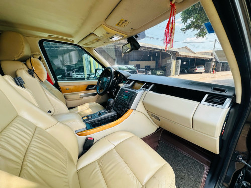 ឡានលក់ Rang Rover Sport ឆ្នាំ2006 up 2012 V6 ម៉ាស៊ូត តម្លើងបូមធម្មតាហើយស្រាប់