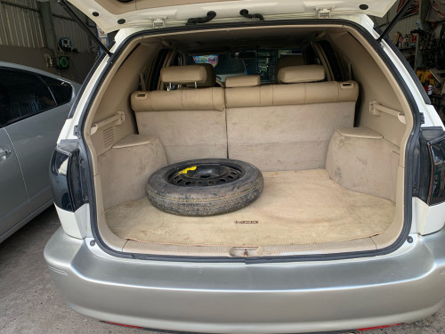 ឡានលក់ RX 300