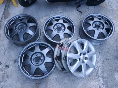 យ៉ាន់ Touring