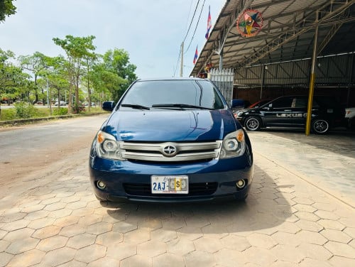 ឡានលក់ Toyota scion ឆ្នាំ2005 ឡាននៅស្អាត ថ្មី ជិះស្រួល