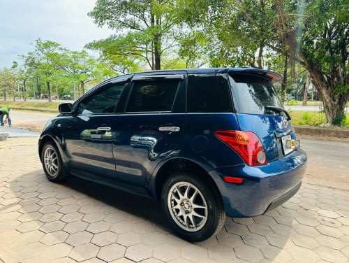 ឡានលក់ Toyota scion ឆ្នាំ2005 ឡាននៅស្អាត ថ្មី ជិះស្រួល