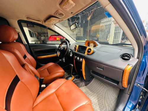 ឡានលក់ Toyota scion ឆ្នាំ2005 ឡាននៅស្អាត ថ្មី ជិះស្រួល