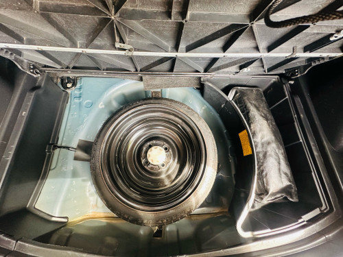 ឡានលក់ Toyota scion ឆ្នាំ2005 ឡាននៅស្អាត ថ្មី ជិះស្រួល