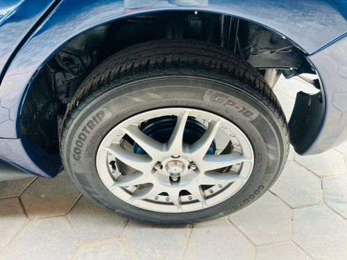 ឡានលក់ Toyota scion ឆ្នាំ2005 ឡាននៅស្អាត ថ្មី ជិះស្រួល