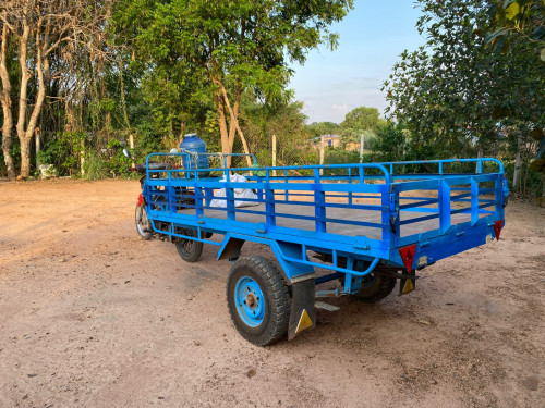 🎉លក់រម៉កនឹងម៉ូតូ ទំហំ250x130 ទ្វាបើកបានទាំងបី
