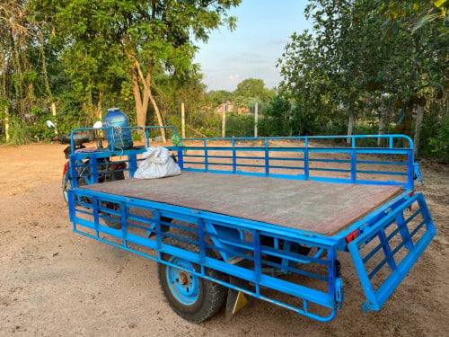 🎉លក់រម៉កនឹងម៉ូតូ ទំហំ250x130 ទ្វាបើកបានទាំងបី