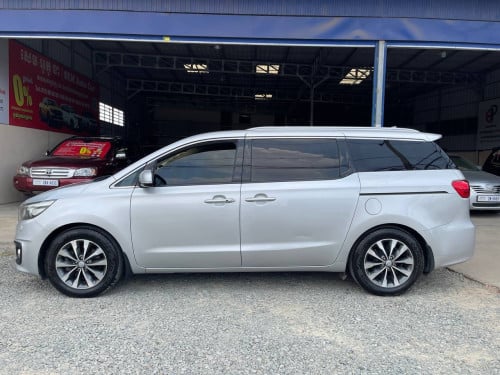 💰មានសេវាកម្មបង់រំលស់100% បង់120$-250$🚗KIA CARNIVAL  2016 V6  Full option  ប្រើសាំង