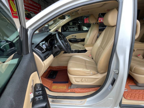 💰មានសេវាកម្មបង់រំលស់100% បង់120$-250$🚗KIA CARNIVAL  2016 V6  Full option  ប្រើសាំង