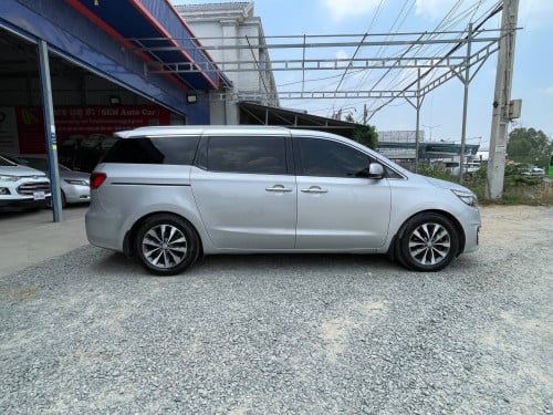 💰មានសេវាកម្មបង់រំលស់100% បង់120$-250$🚗KIA CARNIVAL  2016 V6  Full option  ប្រើសាំង