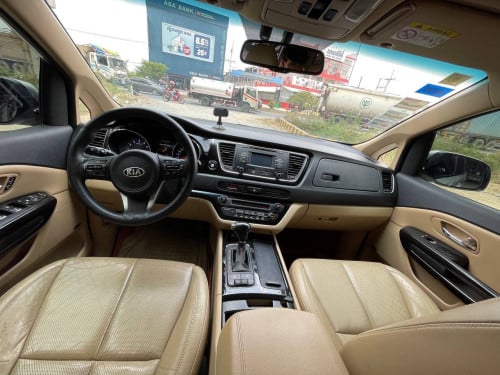 💰មានសេវាកម្មបង់រំលស់100% បង់120$-250$🚗KIA CARNIVAL  2016 V6  Full option  ប្រើសាំង