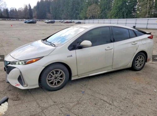 🚗ETA ថ្ងៃ19 ខែ6 នេះ​ Prius Prime 2017 បែកបេះដូង សោរ2គ្រាប់ កក់មុនតំលៃពិសេសជូន