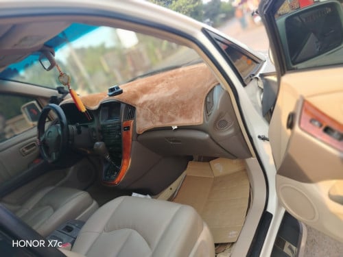 🚘 LEXUS RX300 ឆ្នាំ 99