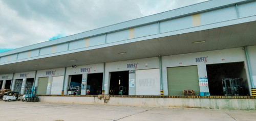 បុគ្គលិកឃ្លាំង​ (Warehouse Operator)