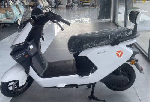 ម៉ូតូអាគុយ យ៉ាឌា(YADEA)  ម៉ាក GS70