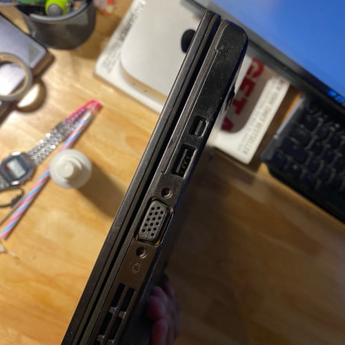 13inch Lenovo X250 i5 5th gen 8gb ssd 256gb dual battery