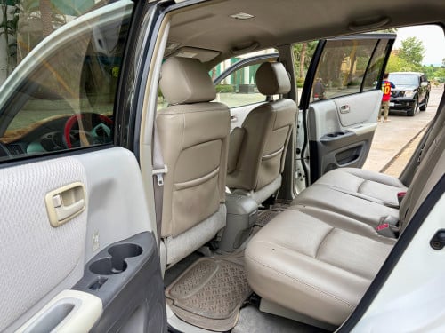 2006 Toyota Highlander V4 កៅអី3ជួរ ម៉ាញែតMC