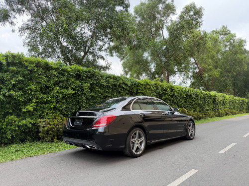 2015 Mercedes-Benz C300 AMG Line