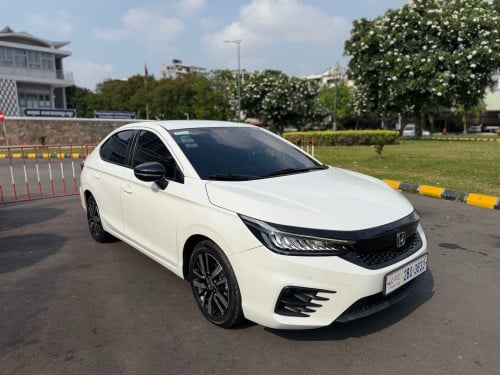2022 Honda City RS (3ម៉ឺន​km) សោ2គ្រាប់​ ម្ចាស់ដេីម