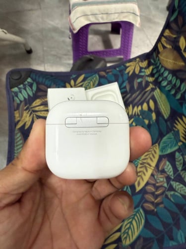 AirPods 4 ANC