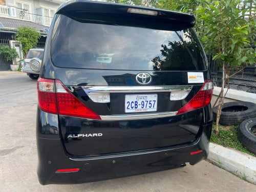 Alphard 2010 with FULL INSURANCE