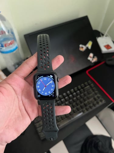Apple watch S5 44mm black LTE(លក់ហើយ)