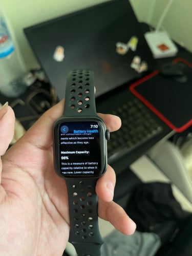 Apple watch S5 44mm black LTE(លក់ហើយ)