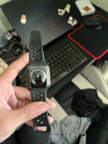 Apple watch S5 44mm black LTE(លក់ហើយ)