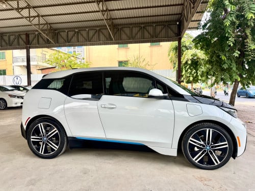 BMW I3 2015 Rex Full Option (សាំង+EV)9ម៉ឺនម៉ាយ