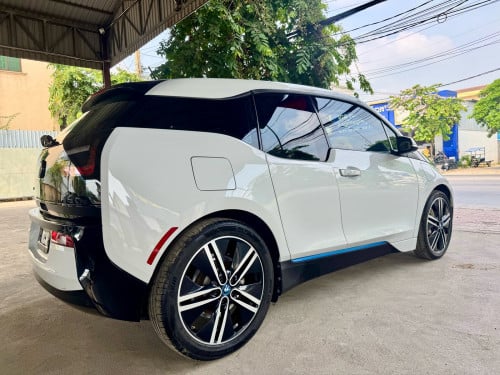 BMW I3 2015 Rex Full Option (សាំង+EV)9ម៉ឺនម៉ាយ