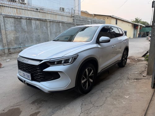 BYD sealion 5