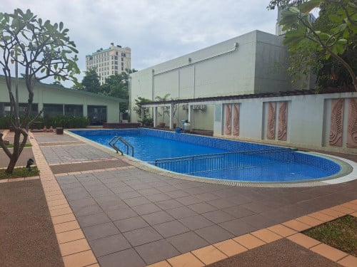 Camko City Condo 3-bedroom for Rent