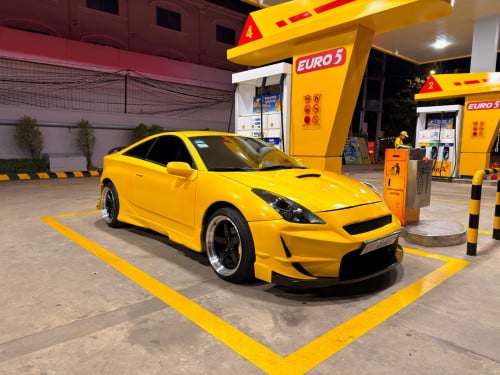 Celica ឆ្នាំ 2001 ឡាននៅសៀមរាប តំលៃដាច់