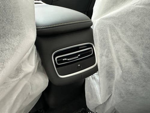 👉Changan Nevo QO5 តម្លៃ18600$ ចរចាខ្លាញ់គោ